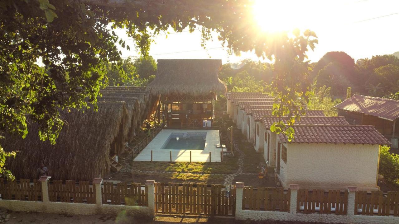 Palomino Sunrise Exterior foto